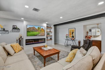 6637 Oak St, Scottsdale, AZ 85257