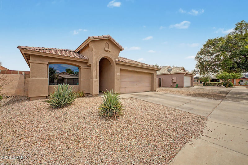 6637 S 18th Dr, Phoenix, AZ 85041