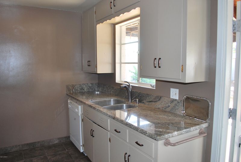 6638 E Sheridan St, Scottsdale, AZ 85257
