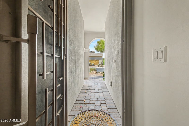 6639 E Michigan Ave, Phoenix, AZ 85054
