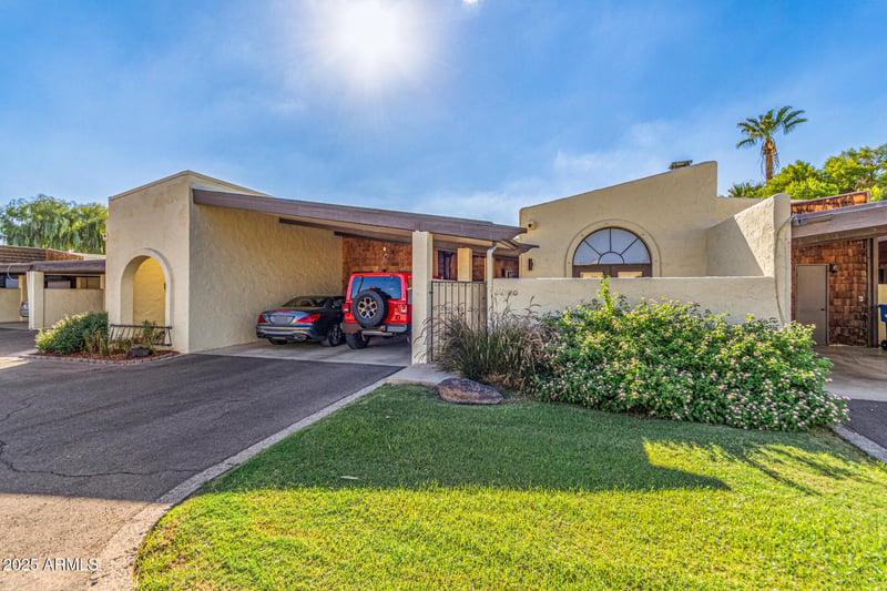 6640 N Chatelaine Pl, Phoenix, AZ 85014