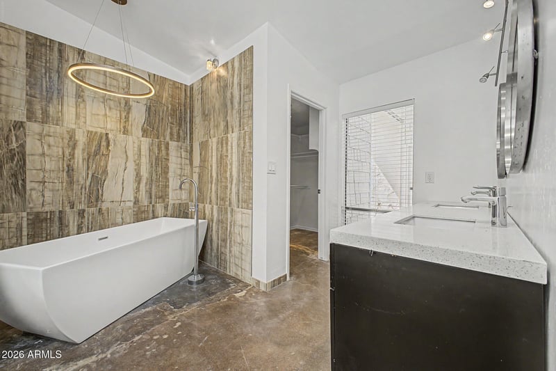 6640 N Chatelaine Pl, Phoenix, AZ 85014