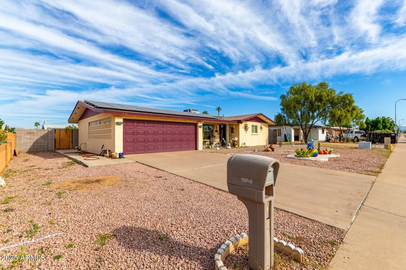 6642 Adobe St, Mesa, AZ 85205