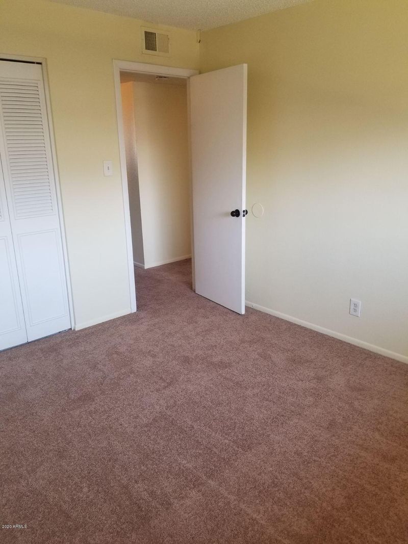 6642 N 43rd Ave, Glendale, AZ 85301