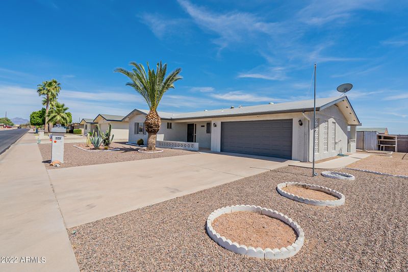 6643 E Ellis St, Mesa, AZ 85205