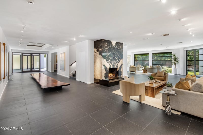 6644 Exeter Blvd, Scottsdale, AZ 85251