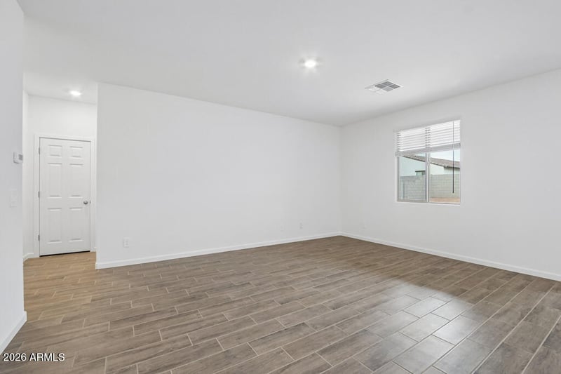 6645 E Upland Way, San Tan Valley, AZ 85140