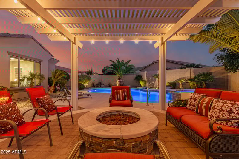 6648 Lyon Dr, Gilbert, AZ 85298