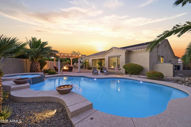 6648 S Lyon Dr, Gilbert, AZ 85298