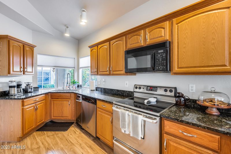 6649 E Sugarloaf St, Mesa, AZ 85215