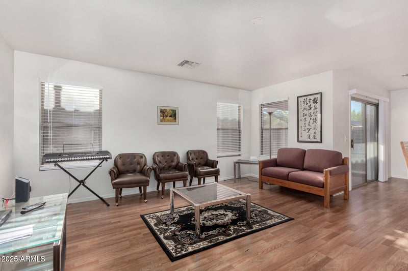665 E Winchester Way, Chandler, AZ 85286