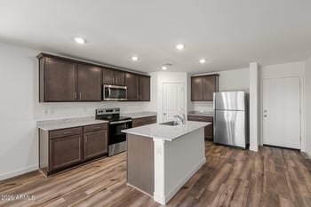 665 Red Hawk Ct, Casa Grande, AZ 85122