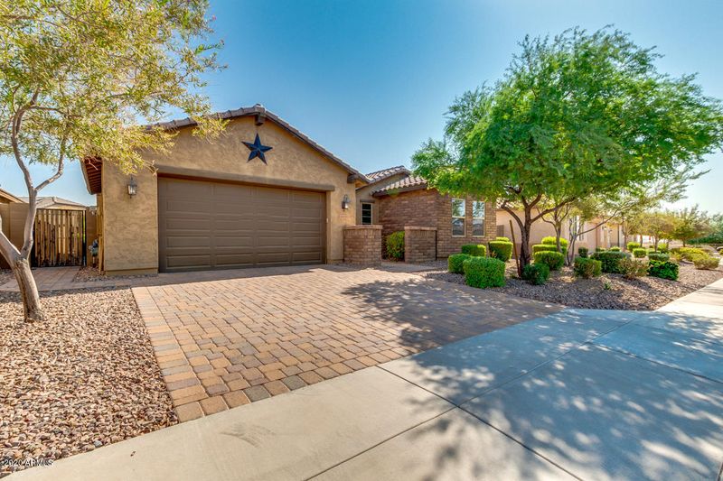665 S 196th Dr, Buckeye, AZ 85326
