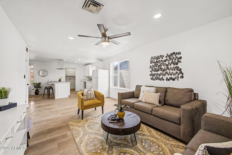 665 W Enid Ave, Mesa, AZ 85210