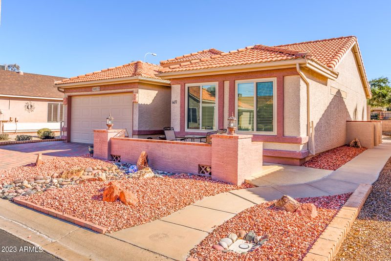 6651 S Oakmont Dr, Chandler, AZ 85249