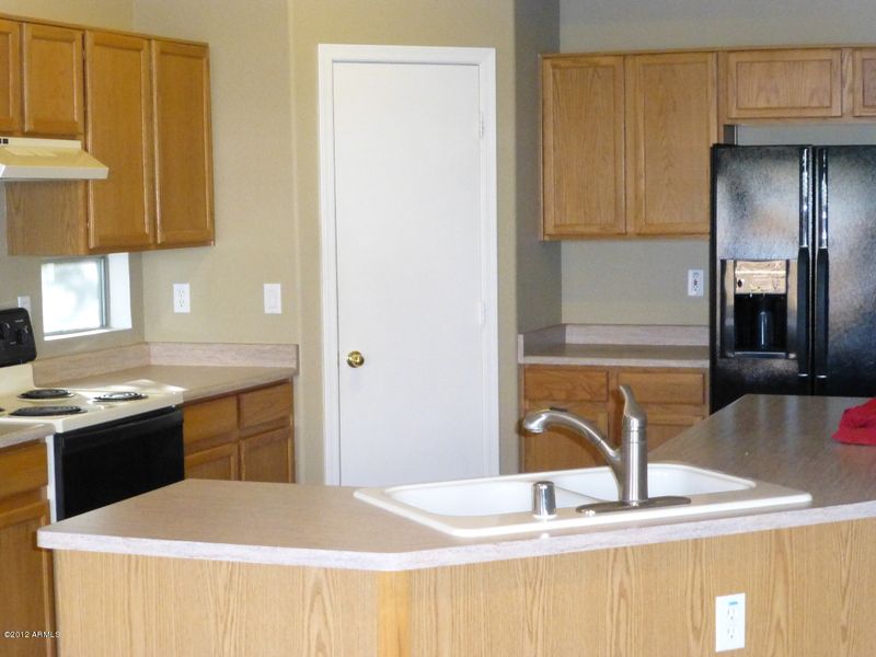 6658 W Acapulco Ln, Glendale, AZ 85306