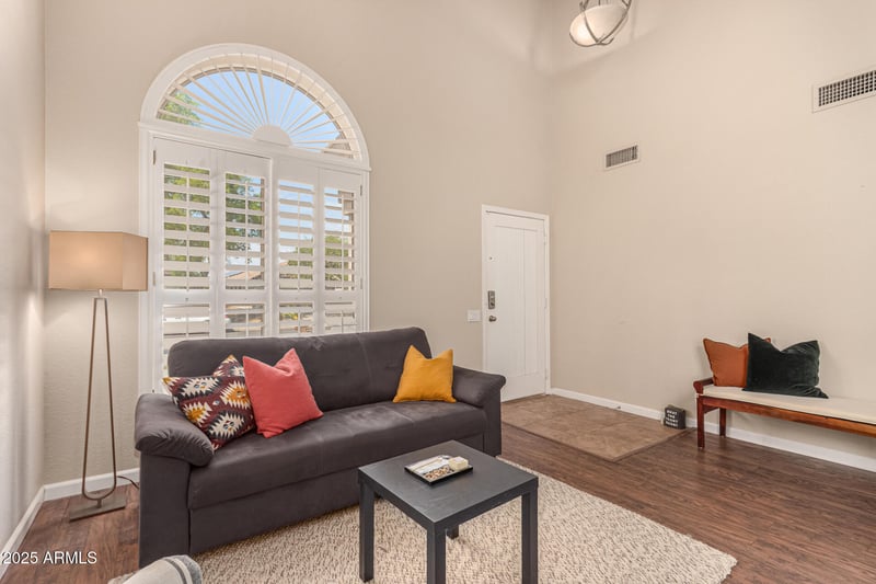 6659 Monona Dr, Glendale, AZ 85308