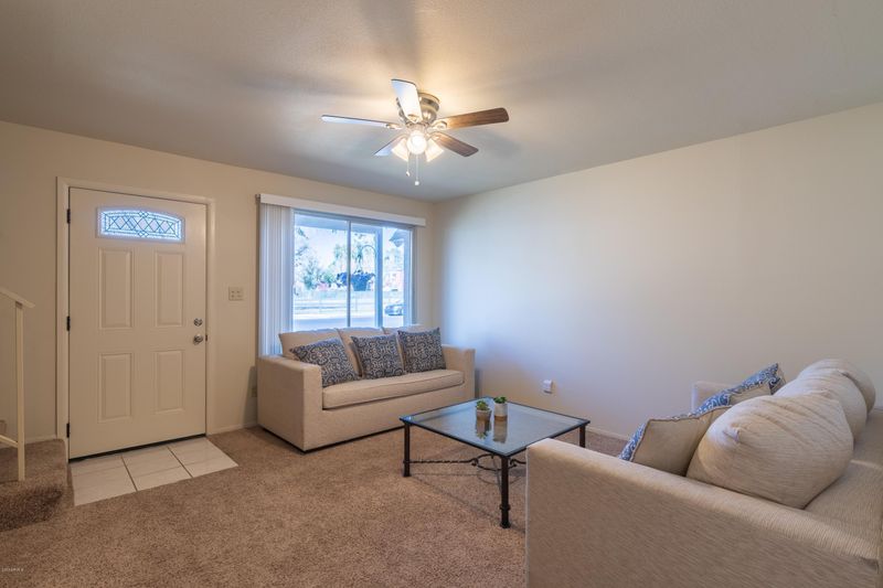 6659 N 44th Ave, Glendale, AZ 85301