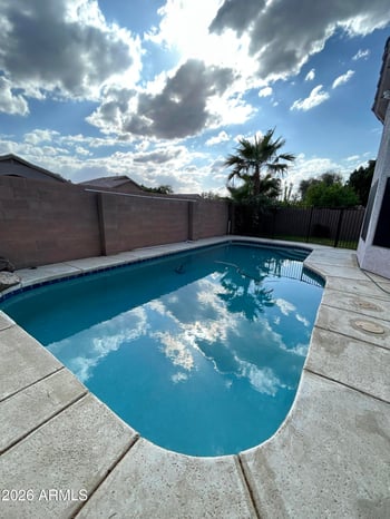 6661 Aurora Dr, Glendale, AZ 85308