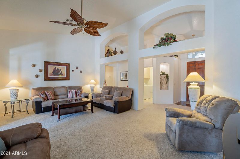 6661 E Menlo St, Mesa, AZ 85215