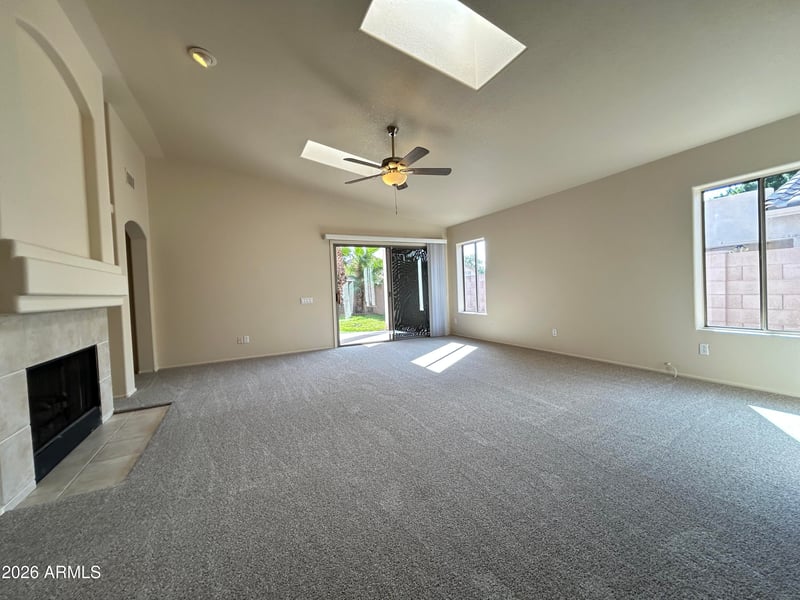 6661 Aurora Dr, Glendale, AZ 85308