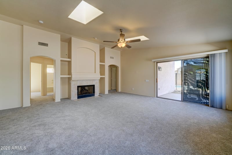 6661 Aurora Dr, Glendale, AZ 85308