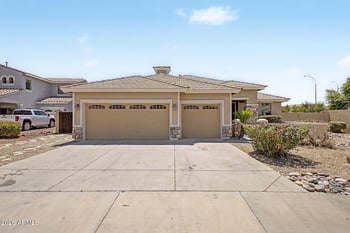 6668 S Garnet Way, Chandler, AZ 85249