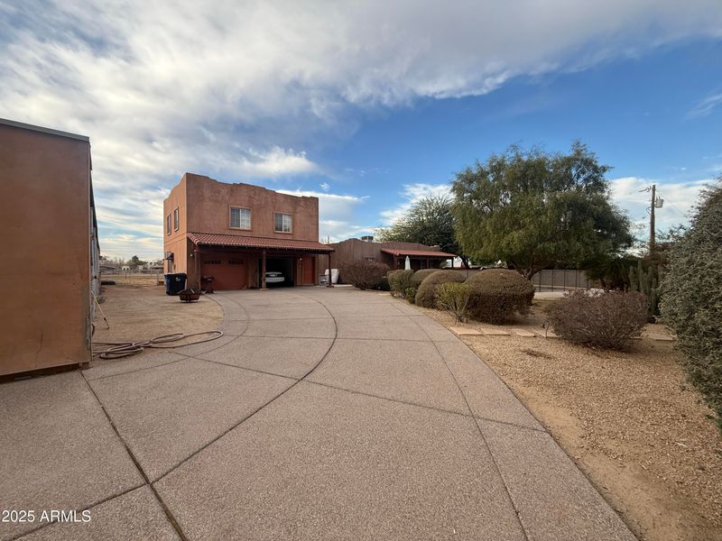 667 E Pony Ln, Gilbert, AZ 85295