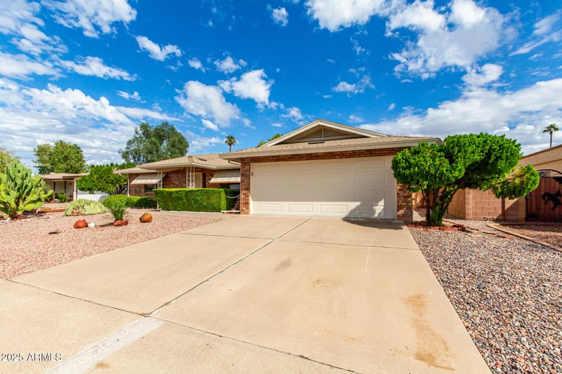 667 Penrose Cir, Mesa, AZ 85206