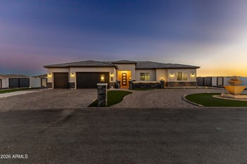667 Patrick Pl, San Tan Valley, AZ 85143