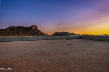 667 W Patrick Pl, San Tan Valley, AZ 85143
