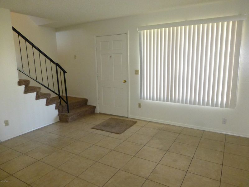 6671 N 44th Ave, Glendale, AZ 85301