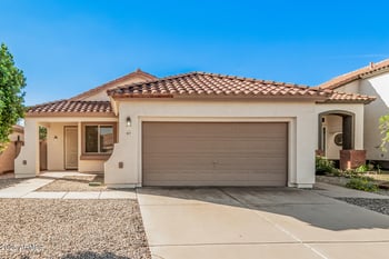 6673 Ivanhoe St, Chandler, AZ 85226