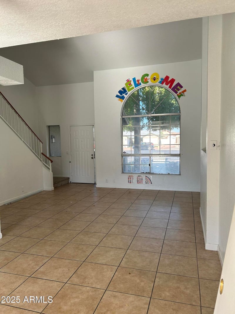 6675 84th Dr, Glendale, AZ 85305