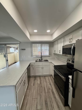 6678 43rd Ave, Glendale, AZ 85301