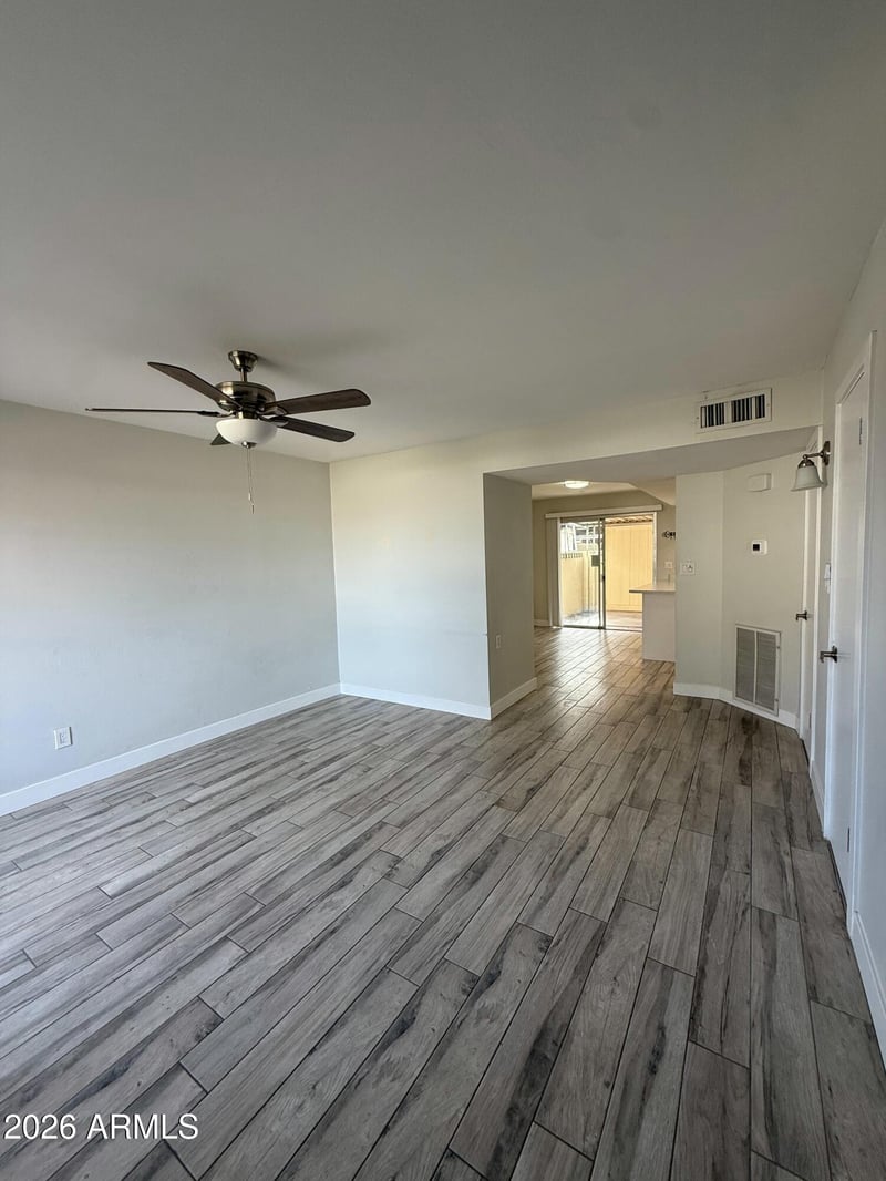 6678 43rd Ave, Glendale, AZ 85301