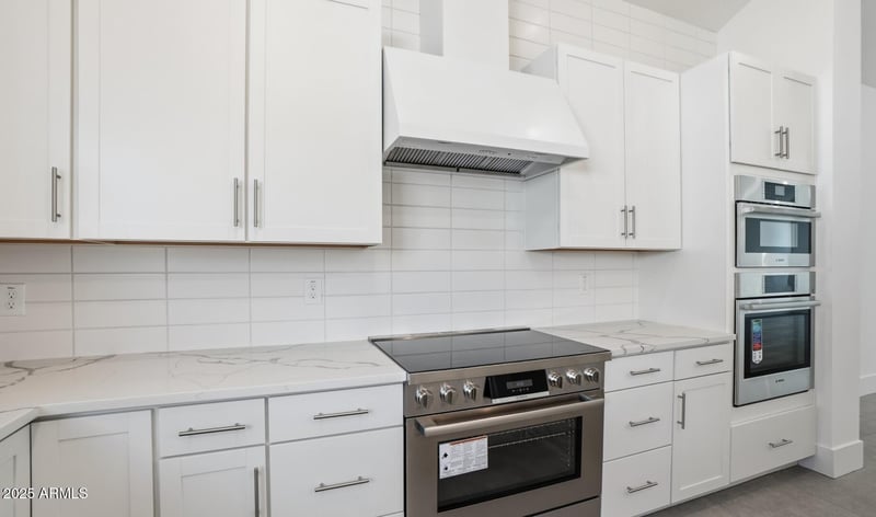 668 Greenback Dr, San Tan Valley, AZ 85140