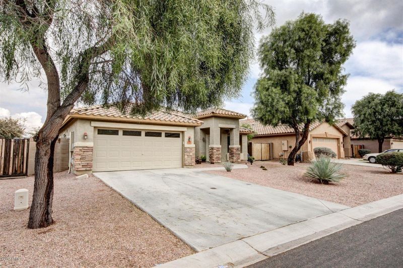 668 W Jersey Way, San Tan Valley, AZ 85143