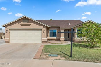 6683 N 84th Dr, Glendale, AZ 85305