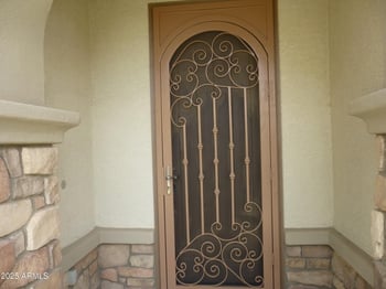 6687 Banning St, Gilbert, AZ 85298