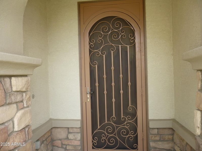 6687 Banning St, Gilbert, AZ 85298