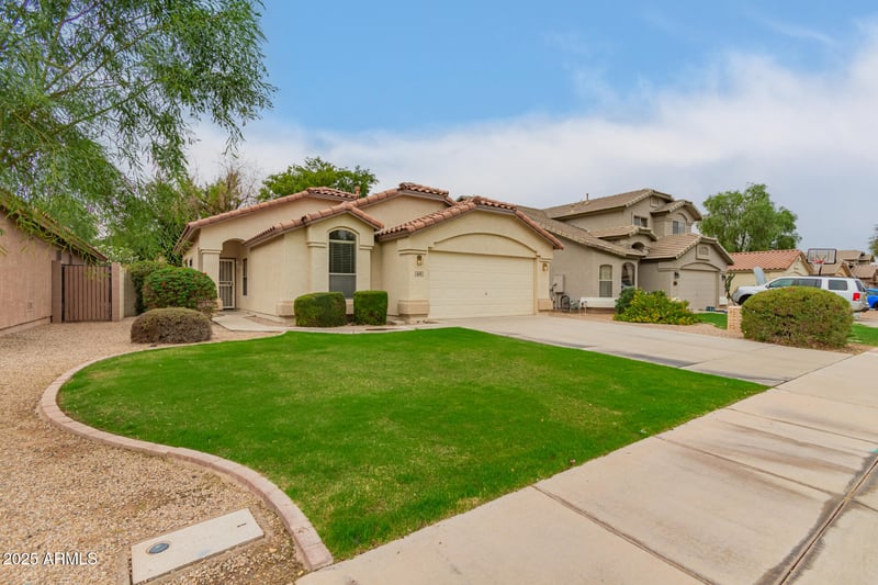669 Cathy Dr, Gilbert, AZ 85296