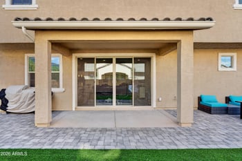 669 S Sanders Dr, Gilbert, AZ 85296