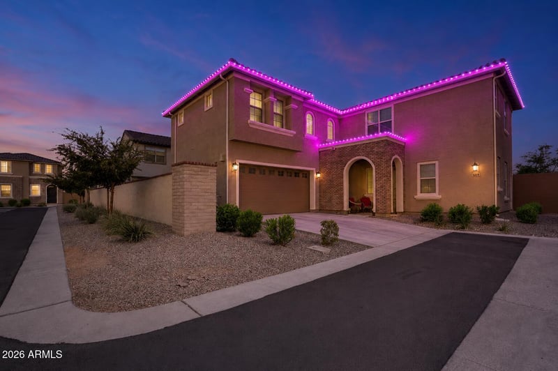 669 S Sanders Dr, Gilbert, AZ 85296