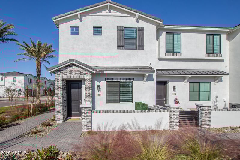 669 Scenic St, Apache Junction, AZ 85119