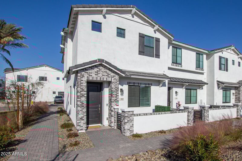 669 Scenic St, Apache Junction, AZ 85119