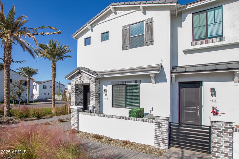 669 Scenic St, Apache Junction, AZ 85119