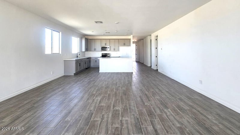 6690 Upland Way, San Tan Valley, AZ 85143