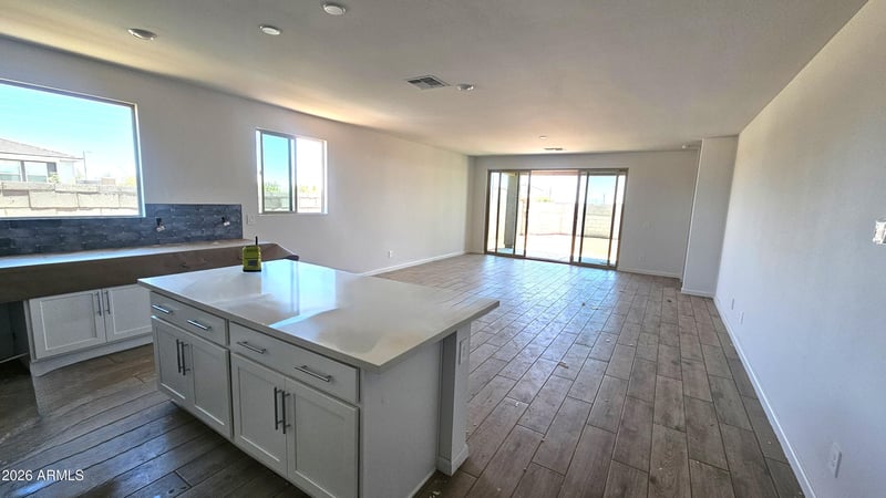 6691 Fiddleneck Way, San Tan Valley, AZ 85143