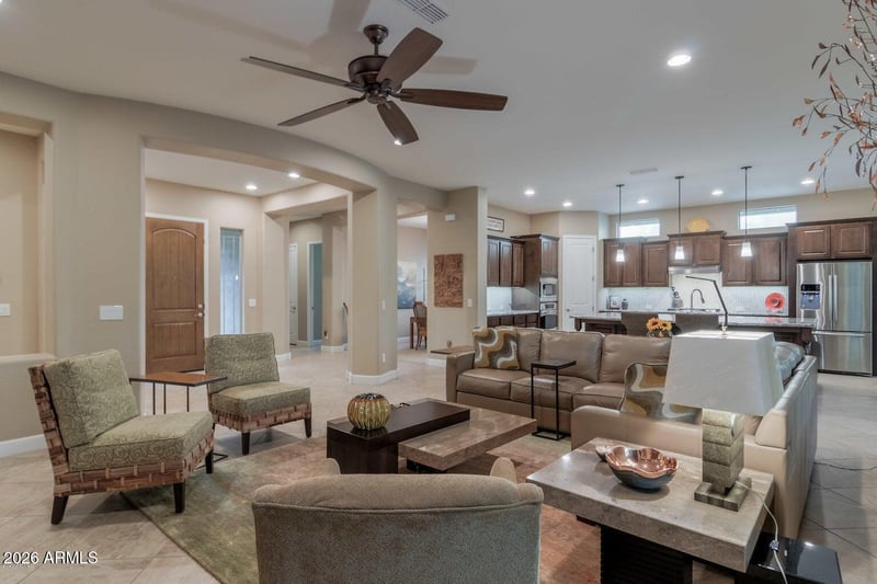 6692 Lyon Dr, Gilbert, AZ 85298